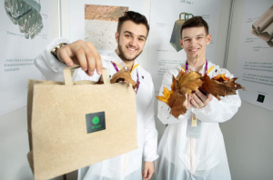 Biến lá vàng rụng đầy đường thành túi giấy, bán cho L'Oréal, Samsung, Googl